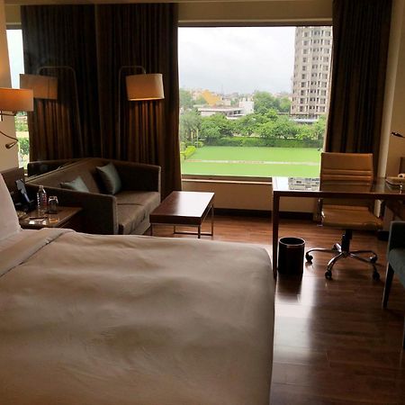 מלון אגרה Doubletree By Hilton Agra מראה חיצוני תמונה